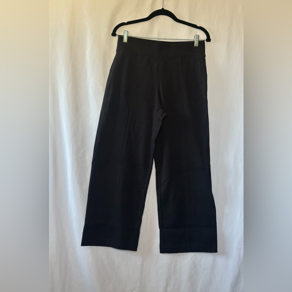 PACT  AIRPLANE WIDE LEG  SIZE MEDIUM